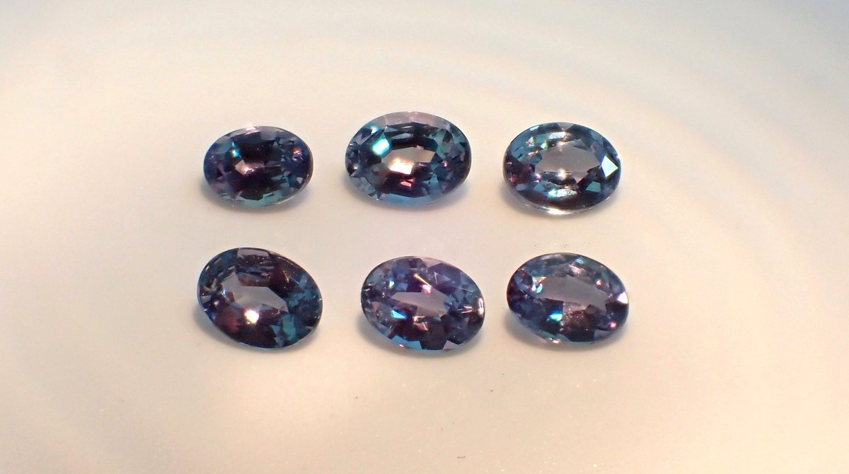 アレキサンドライト