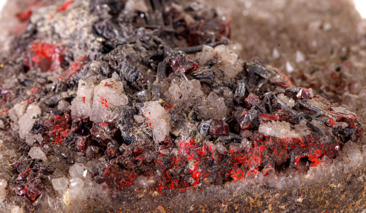 辰砂　シンシャ　原石