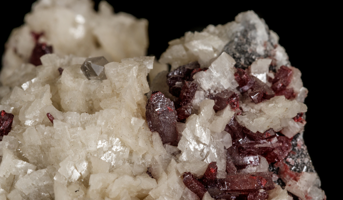 辰砂　シンシャ　原石　結晶