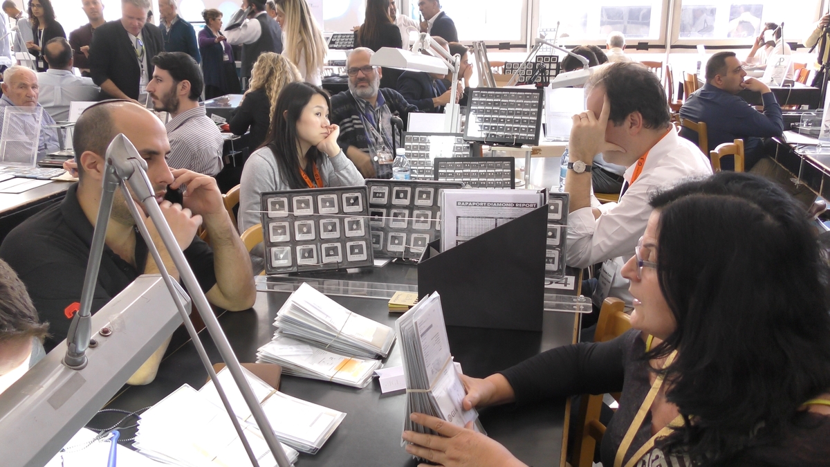 ダイヤモンド交換所