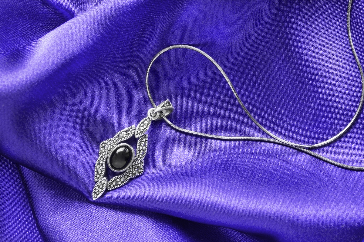 オブシディアン　ジュエリー