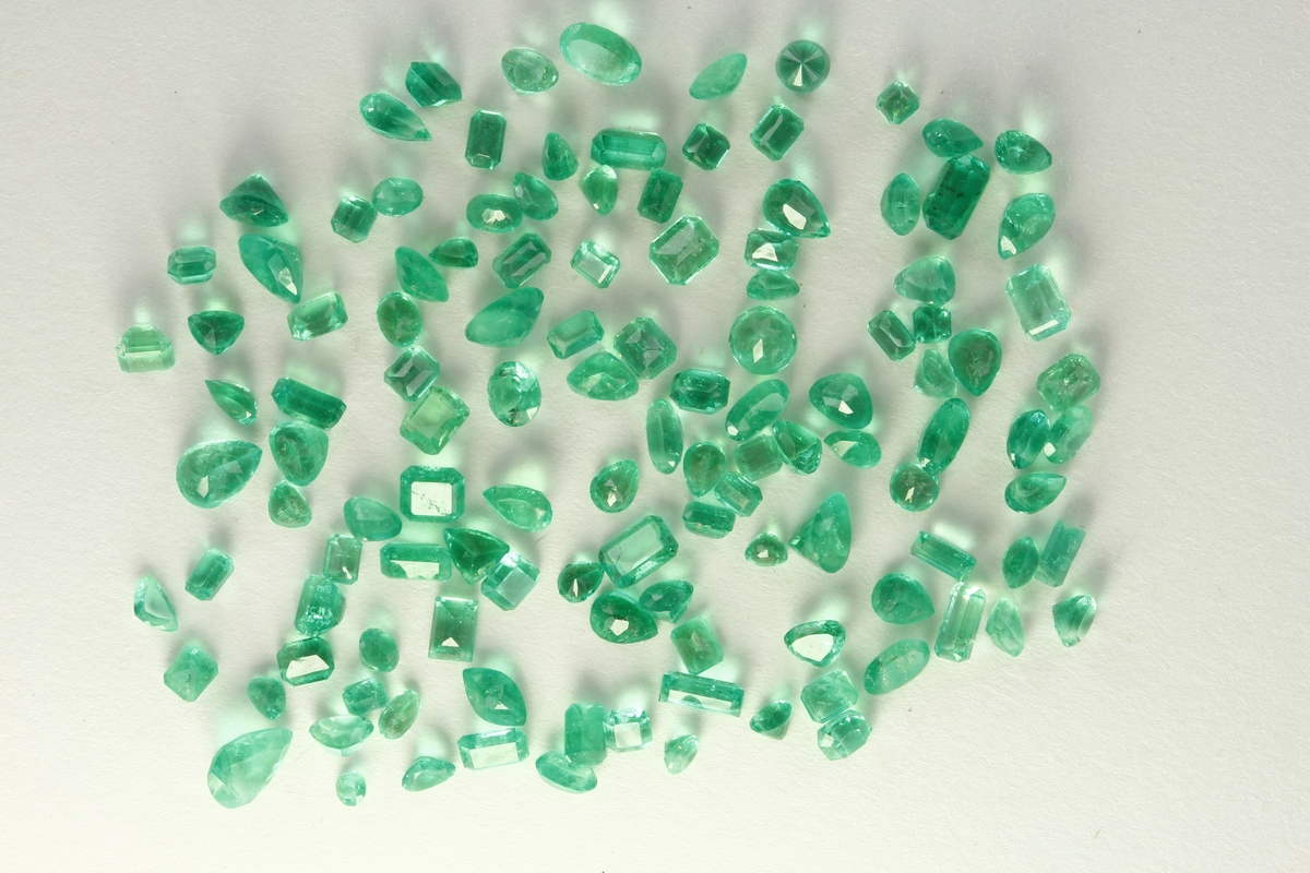 エメラルドストーン２