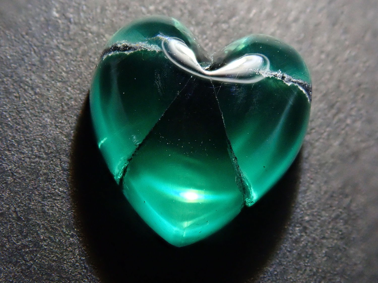 トラピッチェエメラルド