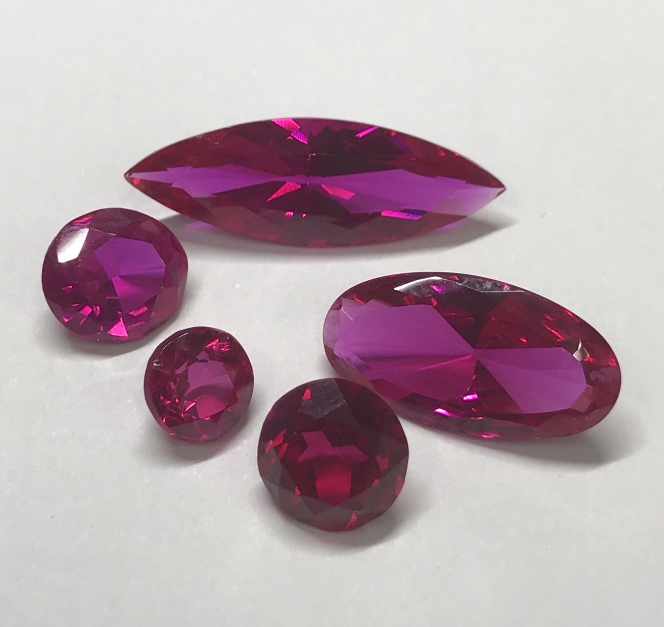 合成ルビー　見分け方