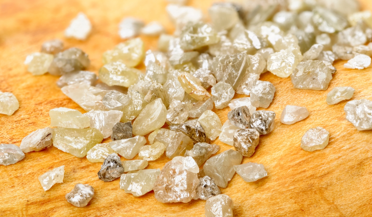 ダイヤモンド原石