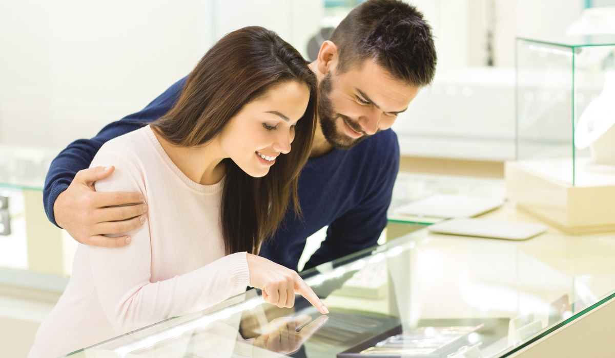 ジュエリーショップにて