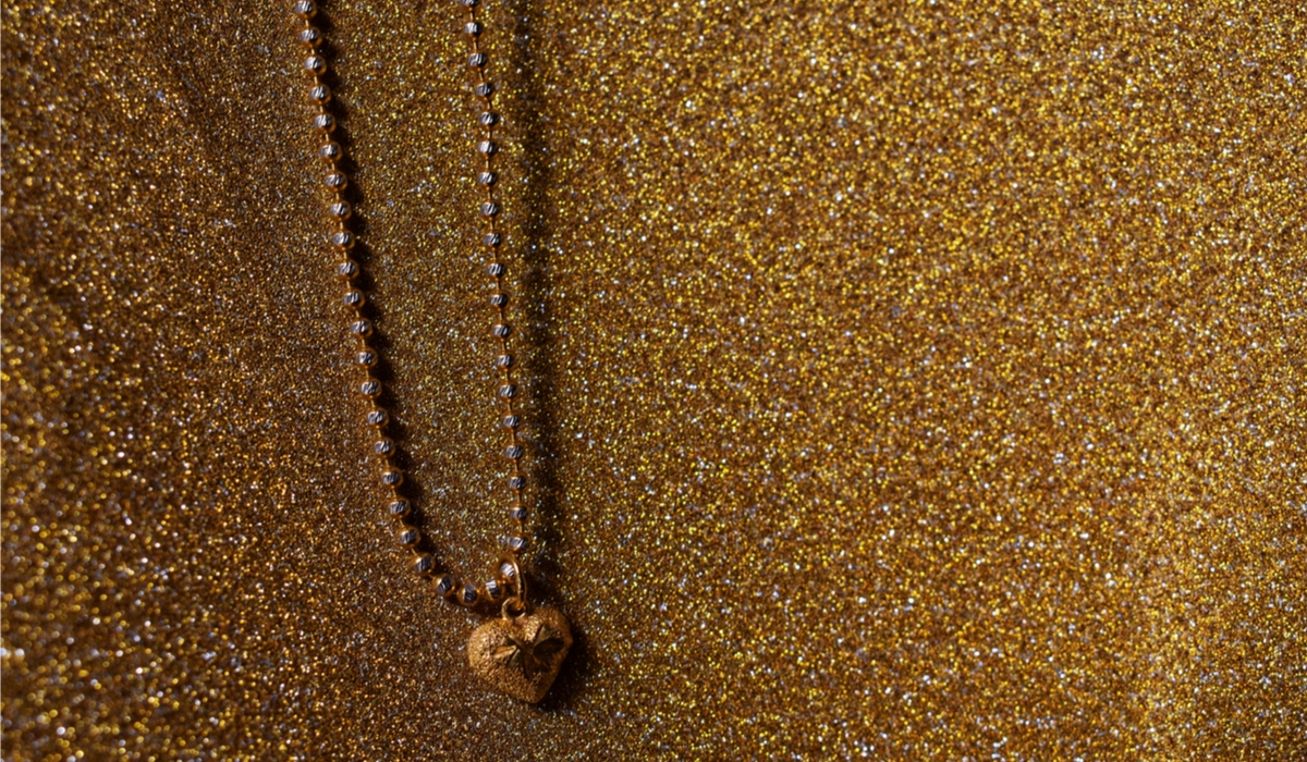 ゴールドネックレス