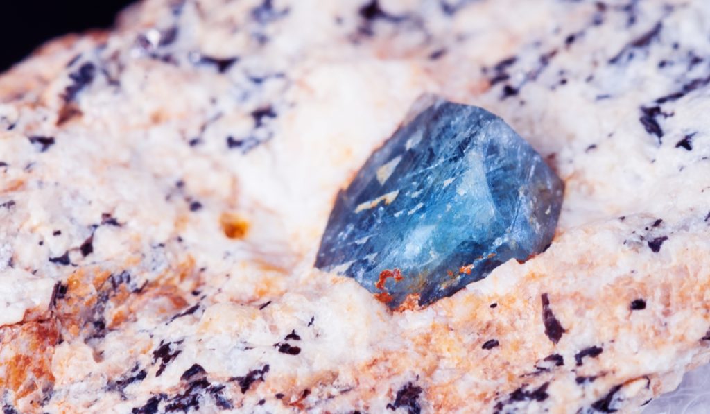 サファイア原石