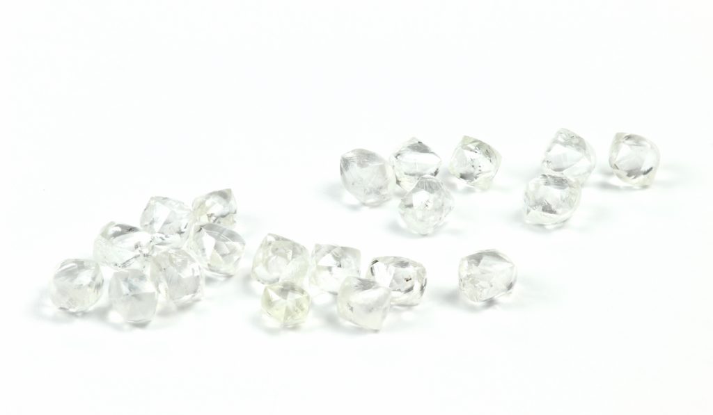 ダイヤモンド原石