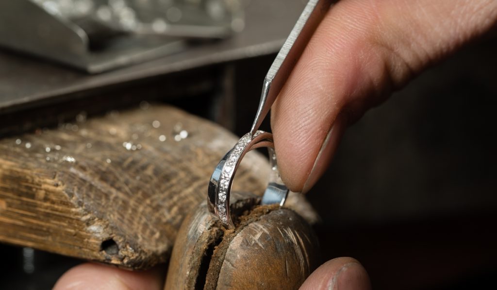 ダイヤモンドリング修理