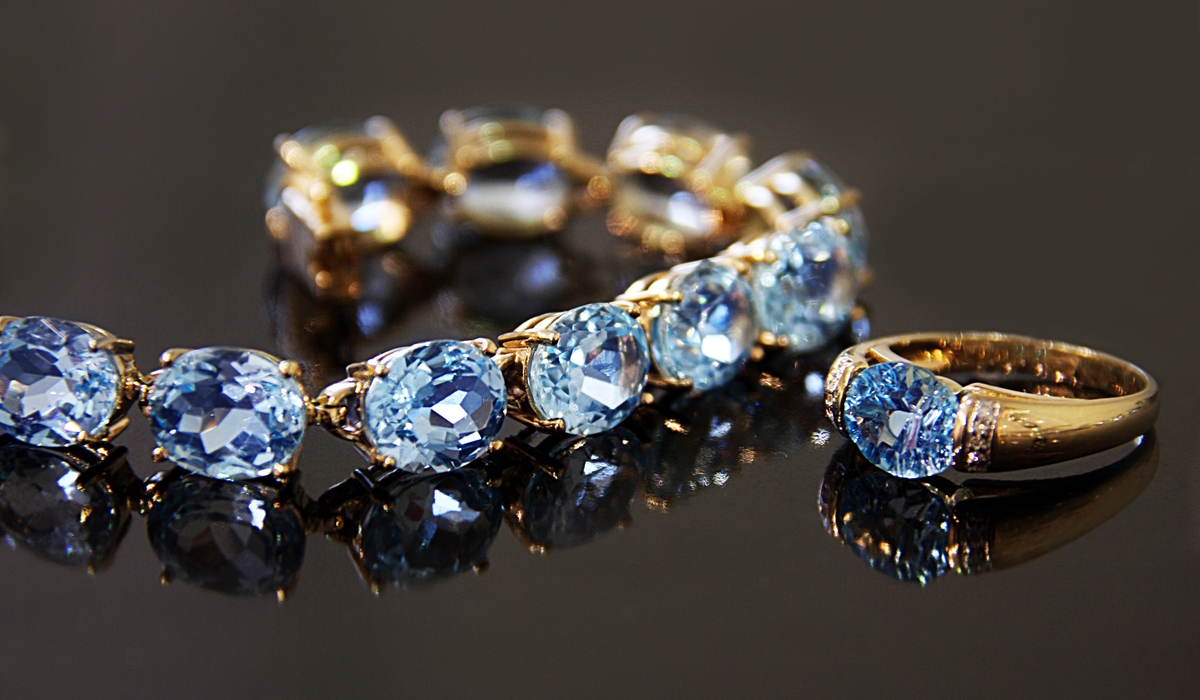 ブルーサファイア　ジュエリー