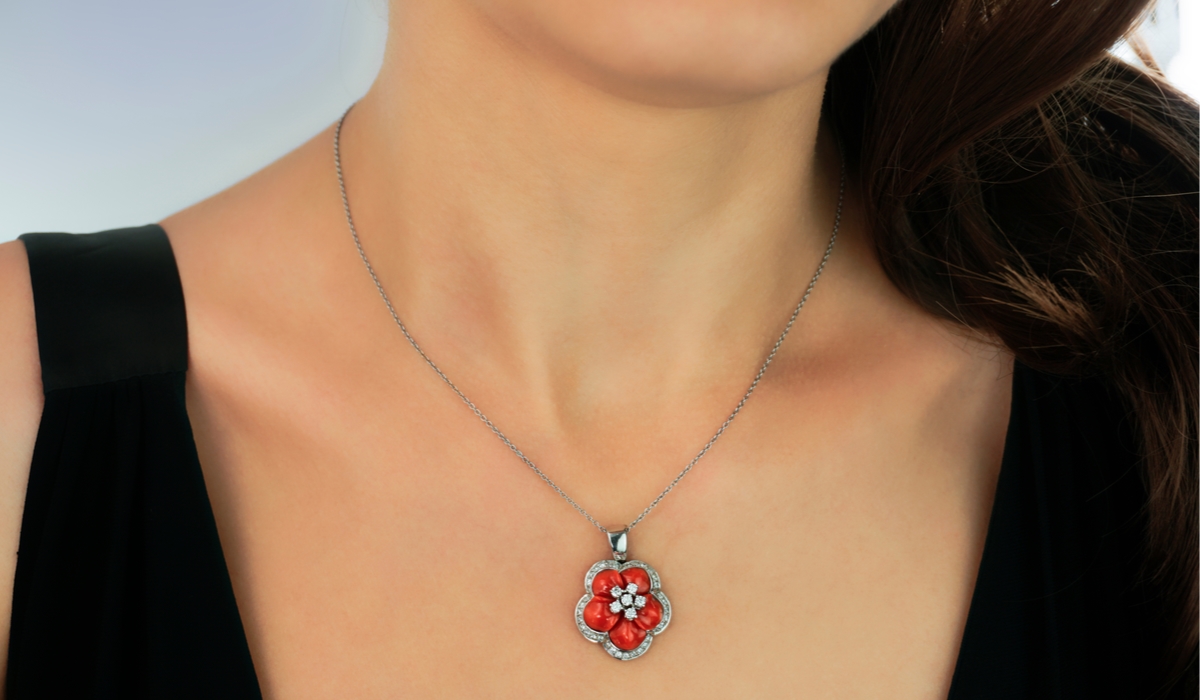 珊瑚ネックレス