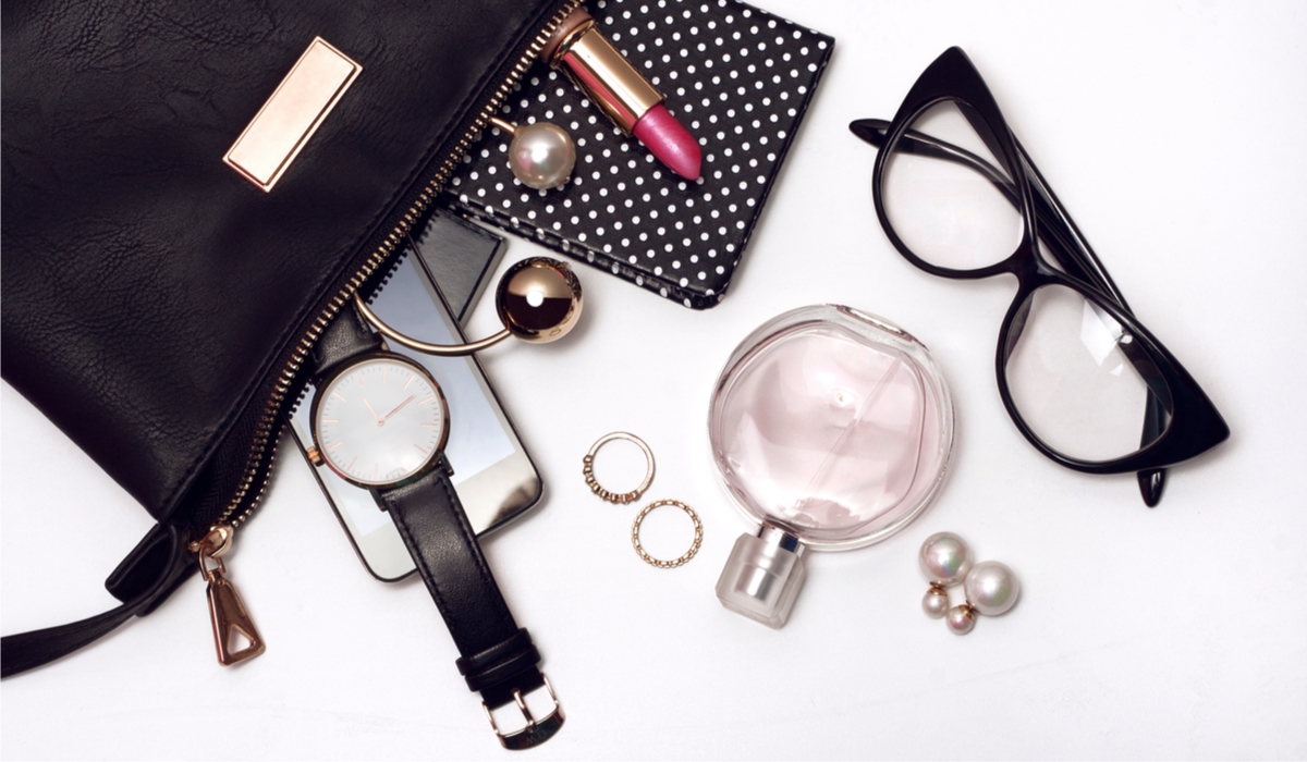 女性アクセサリー