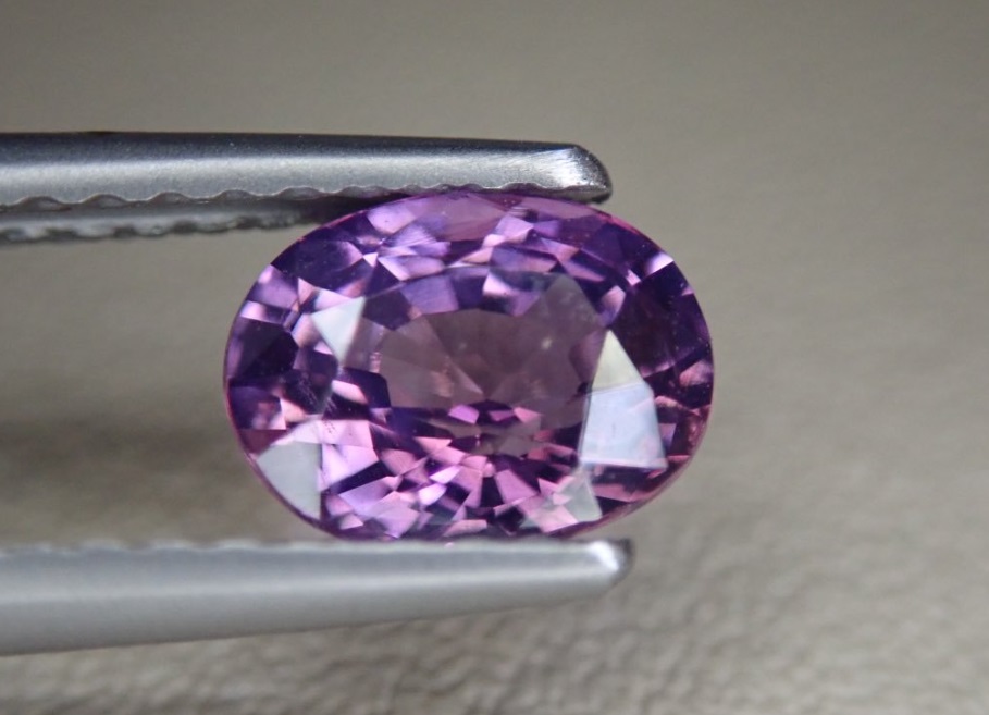 バイカラーサファイア