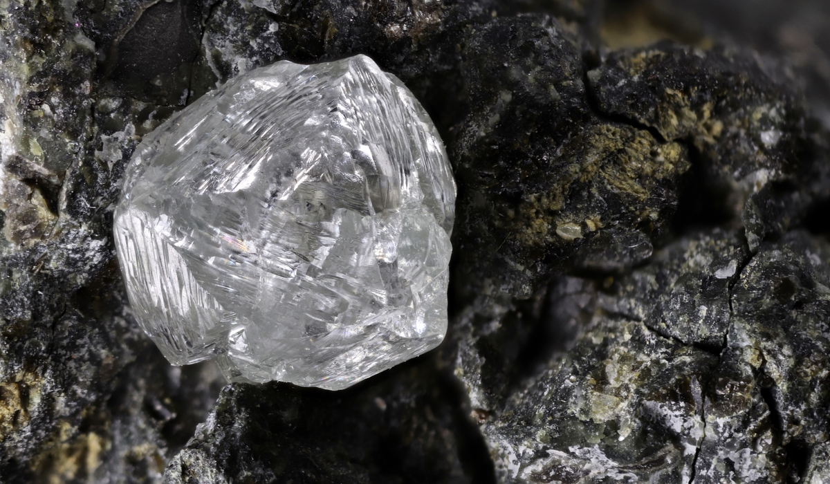 ダイヤモンド原石