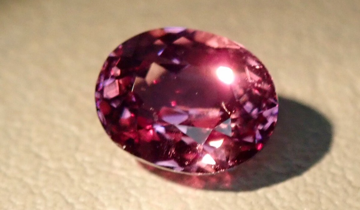 マラヤガーネット　ルース