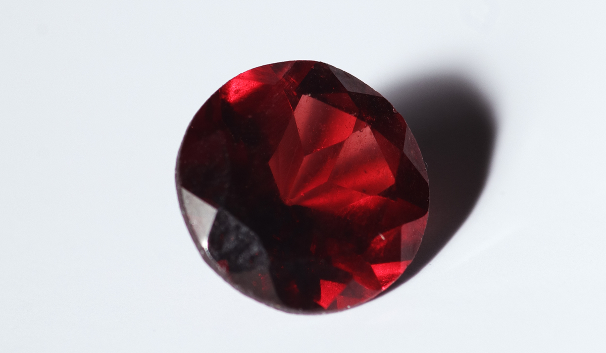 パイロープガーネット　ルース