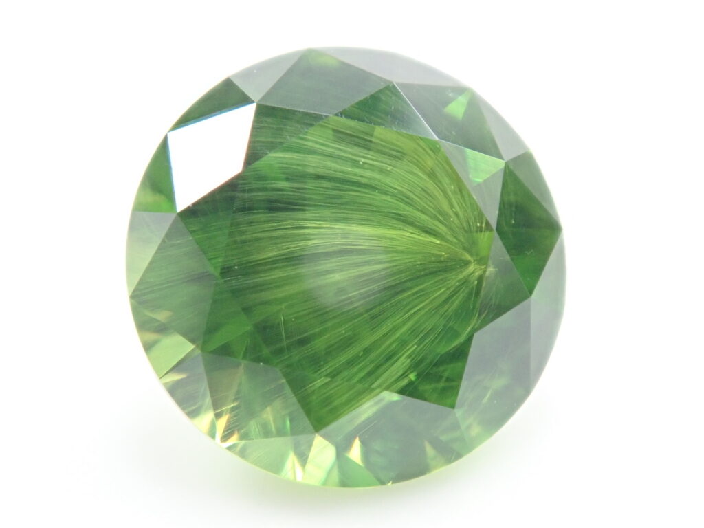 デマントイドガーネット