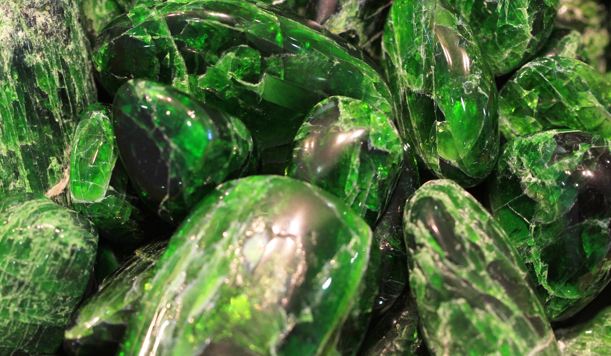 ダイオプサイド３