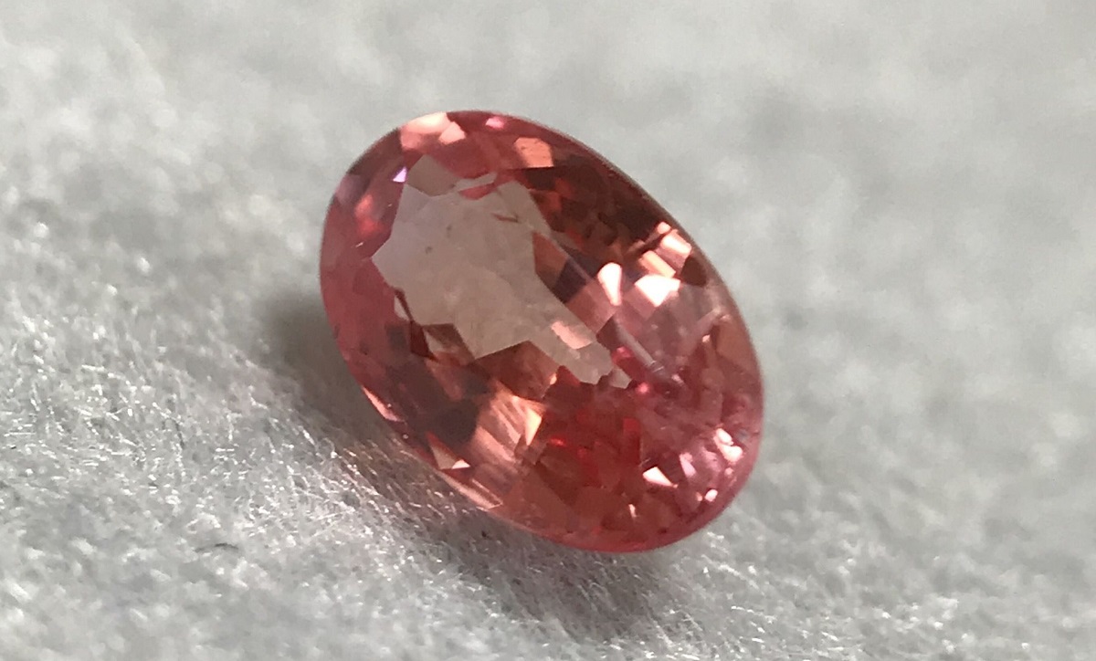 パパラチアサファイア