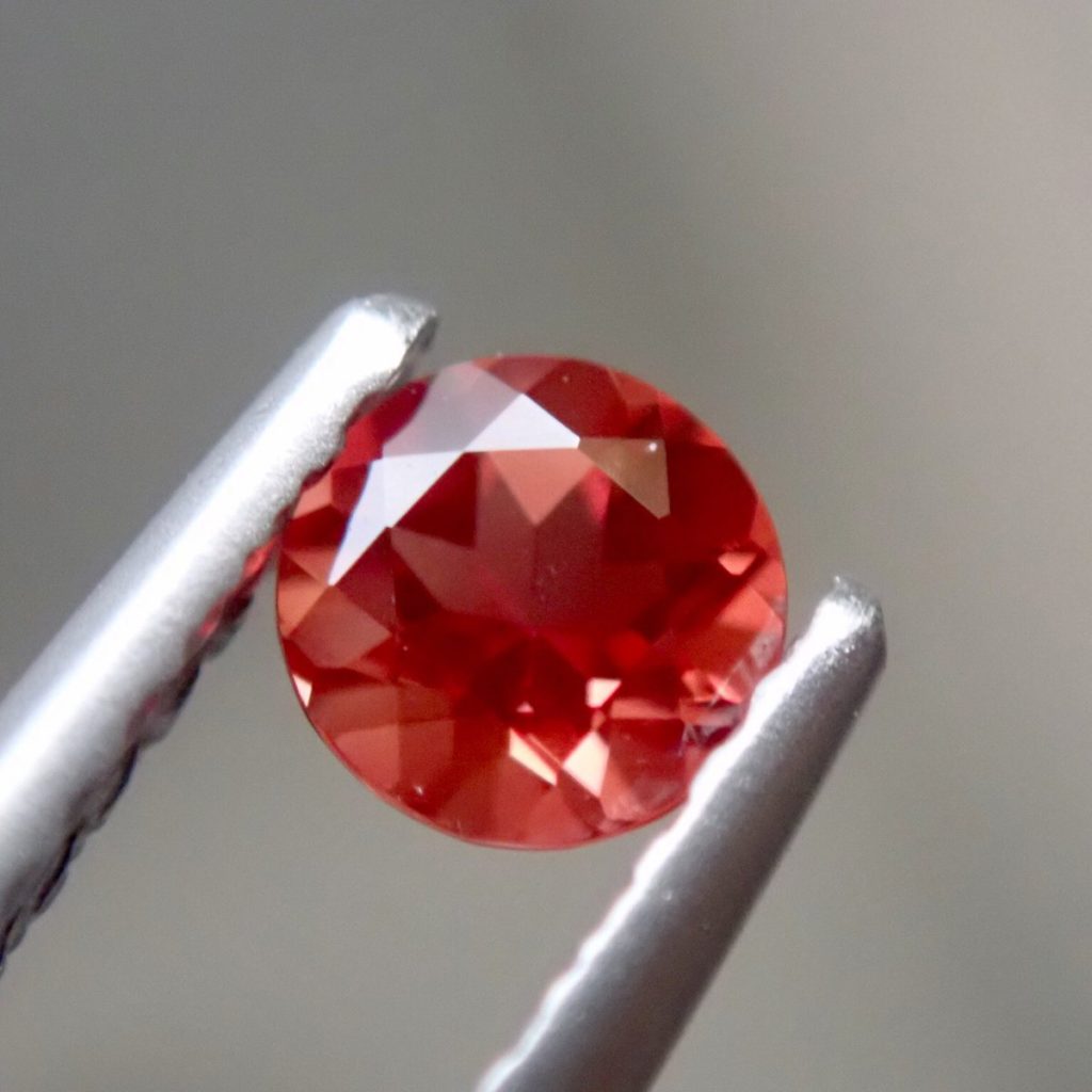 サンストーン ルース