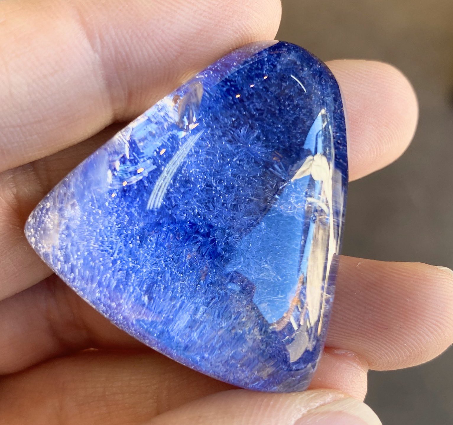 デュモルチェライトインクォーツ