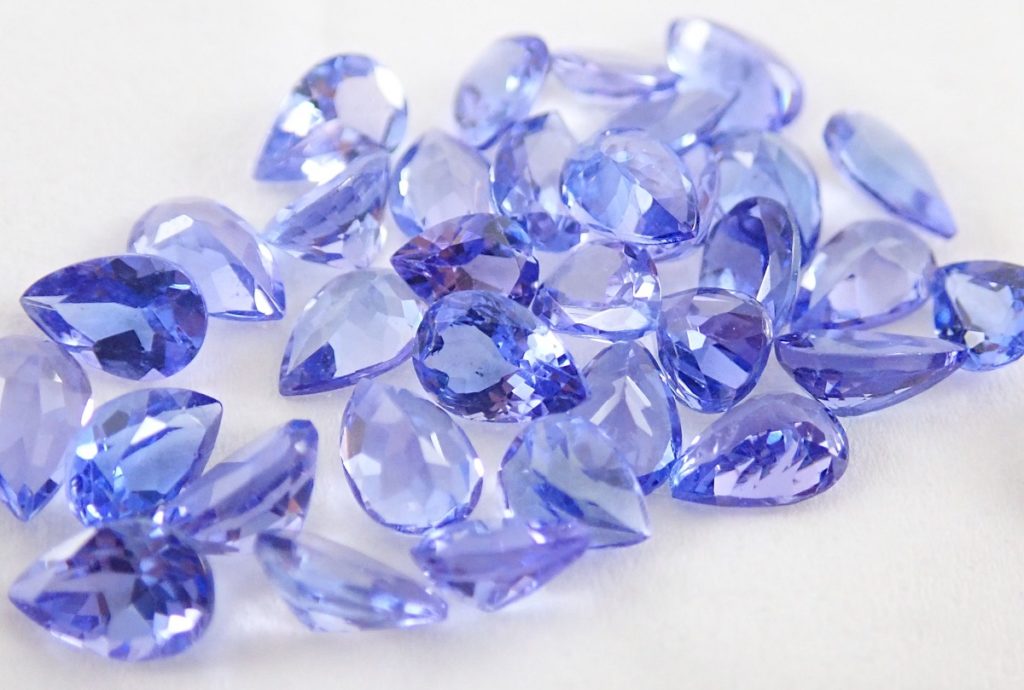 タンザナイトルース