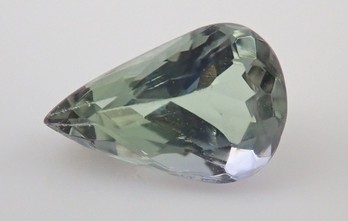 バイカラーゾイサイト　ルース