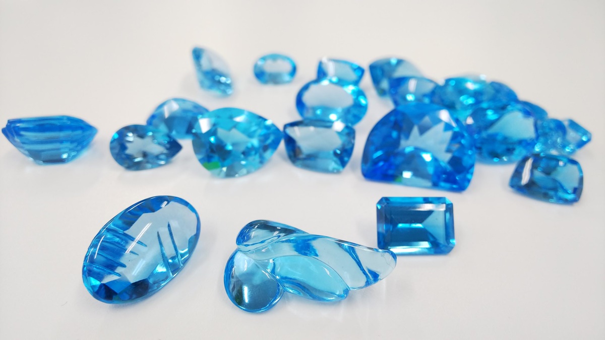 スイスブルートパーズ　ルース