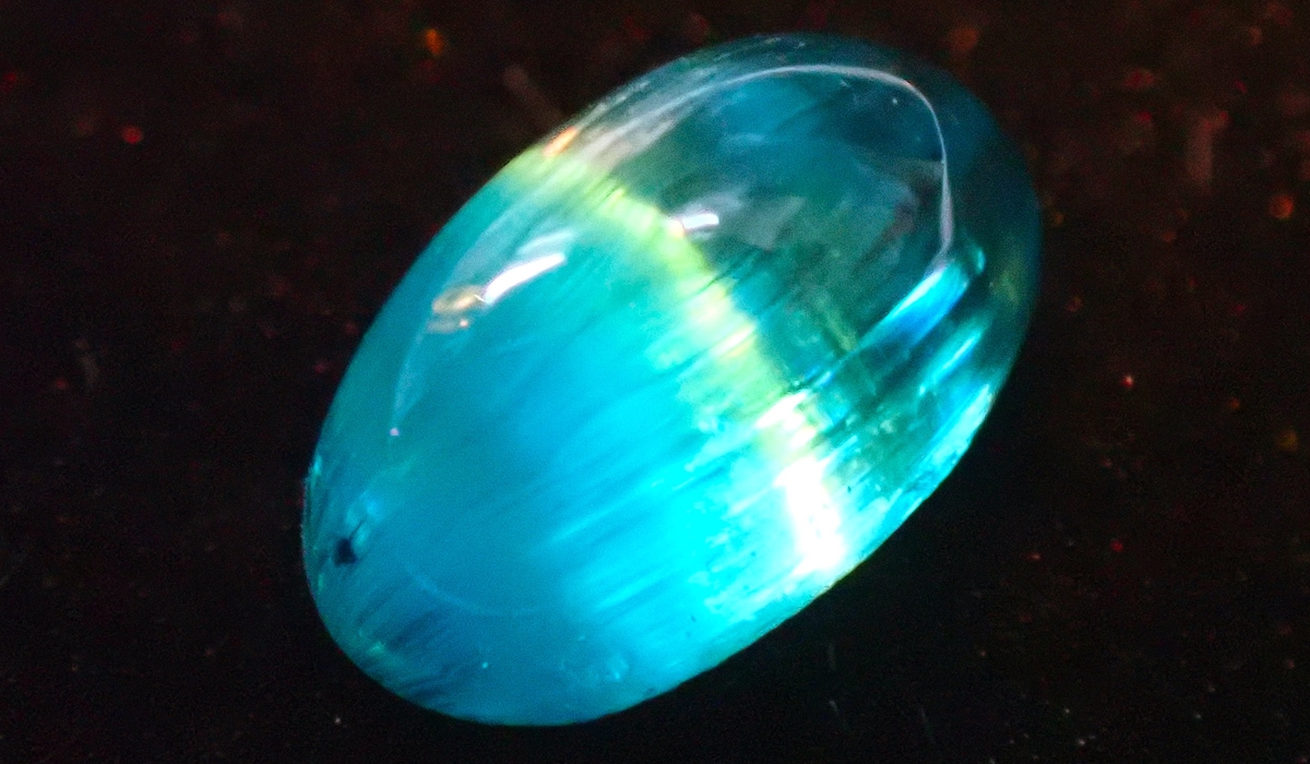 パライバトルマリンキャッツアイ　ルース