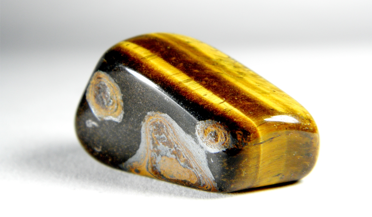 イエロータイガーアイ