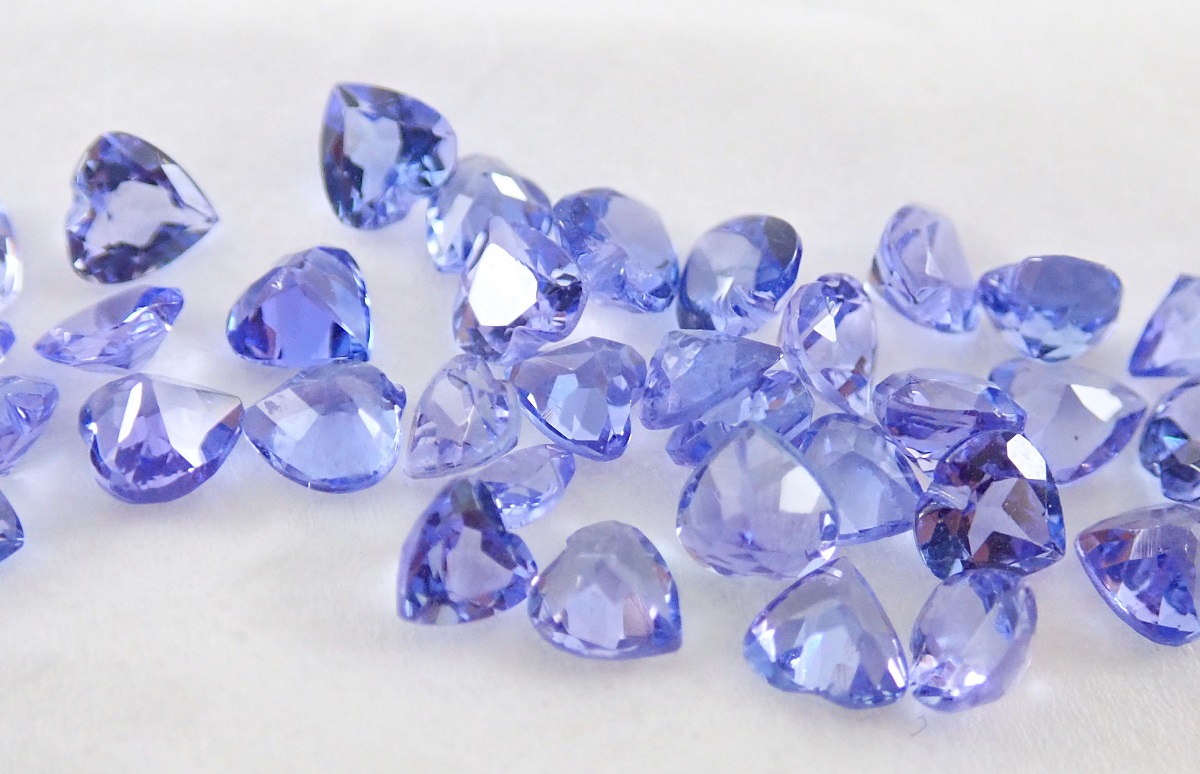 タンザナイト　ルース　集合