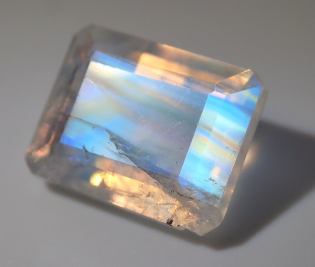 レインボームーンストーン ルース