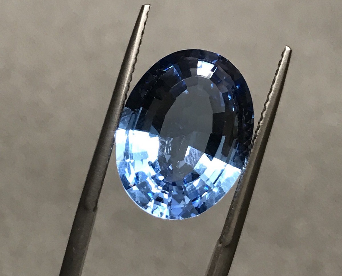 合成スピネル　ルース