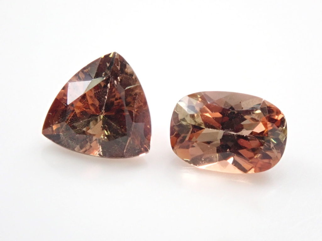 アンダリュサイト