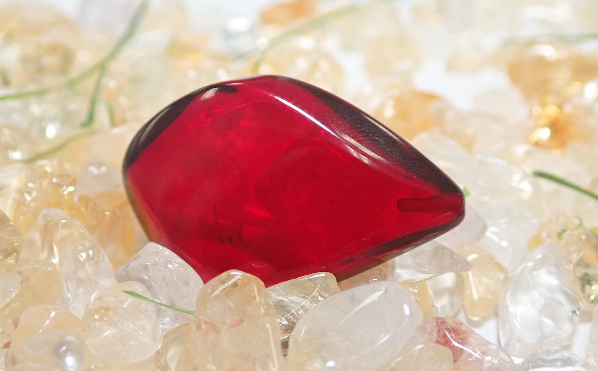 レッドアンバー　ルース　正面