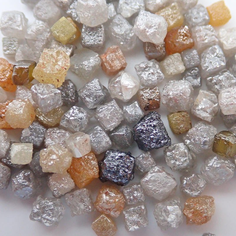 ダイヤモンド 原石 産地