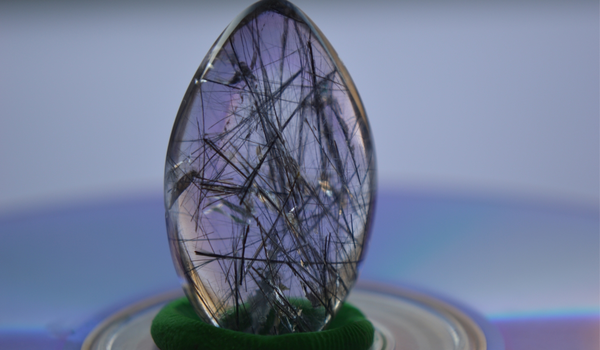 ブラックルチル　ルース