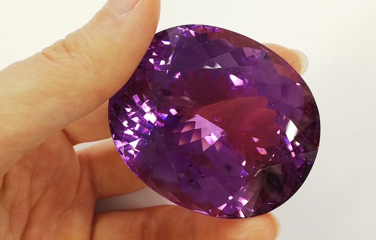 クンツァイト　ルース　416.424ct