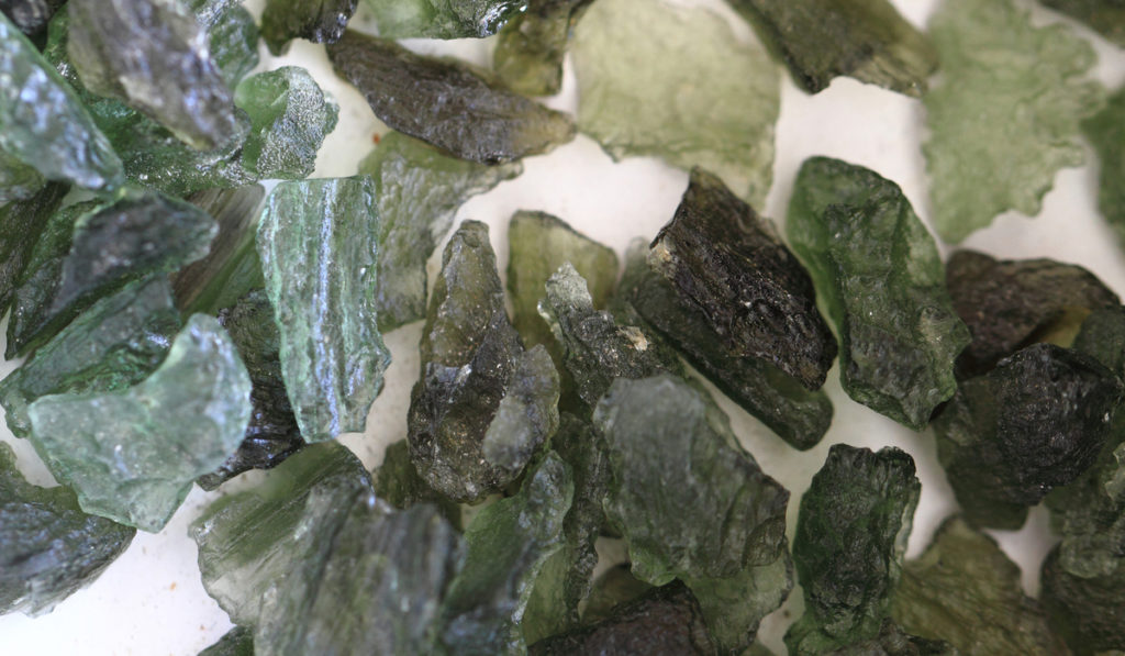 モルダバイト　ルース