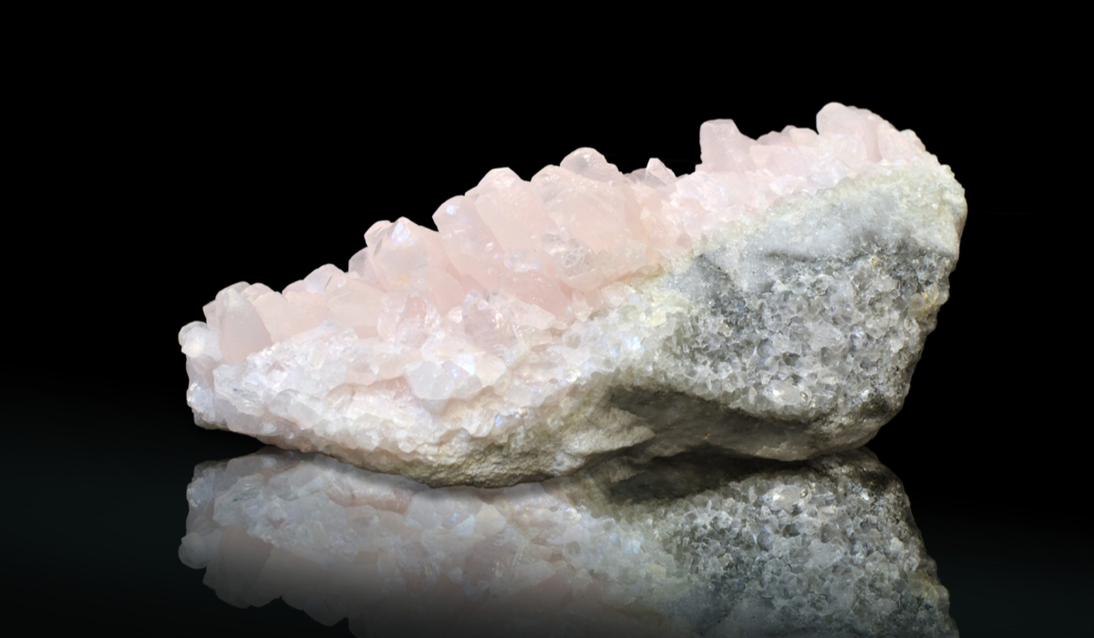 ローズクォーツ　原石