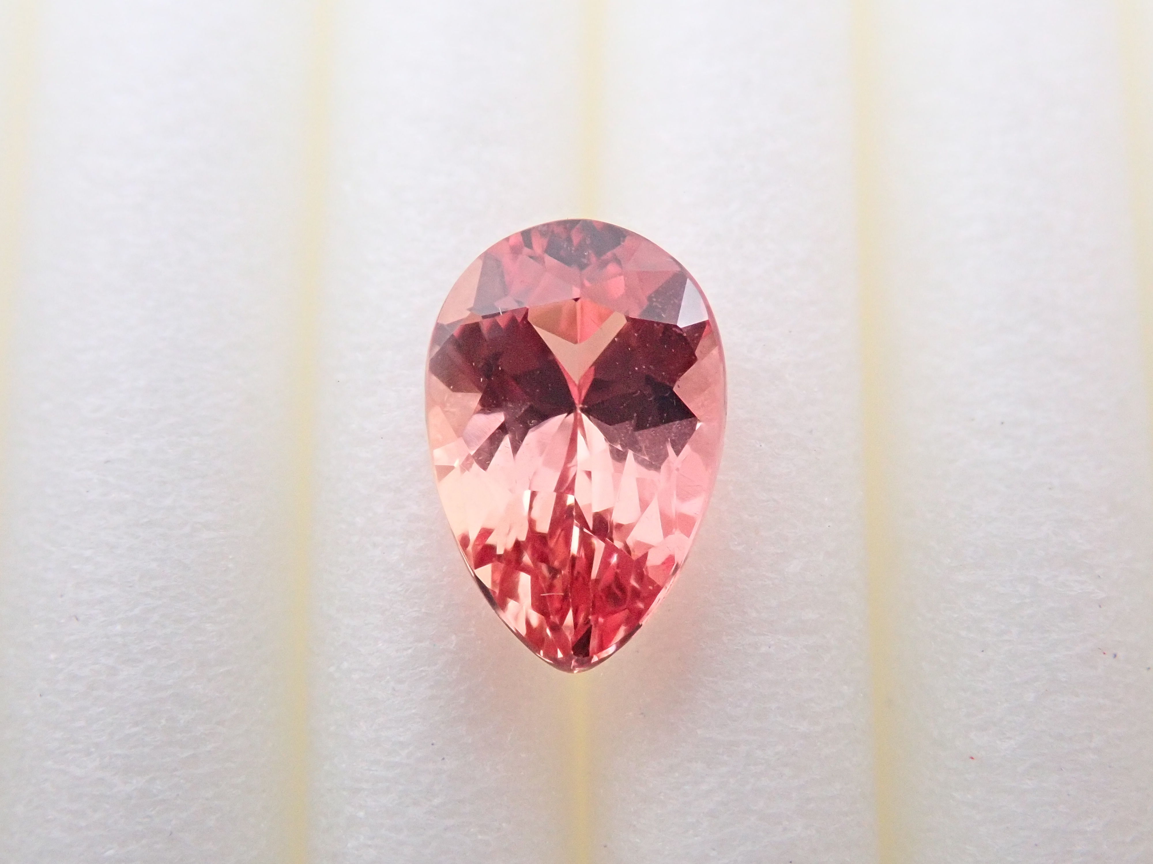 パパラチアサファイア　ルース