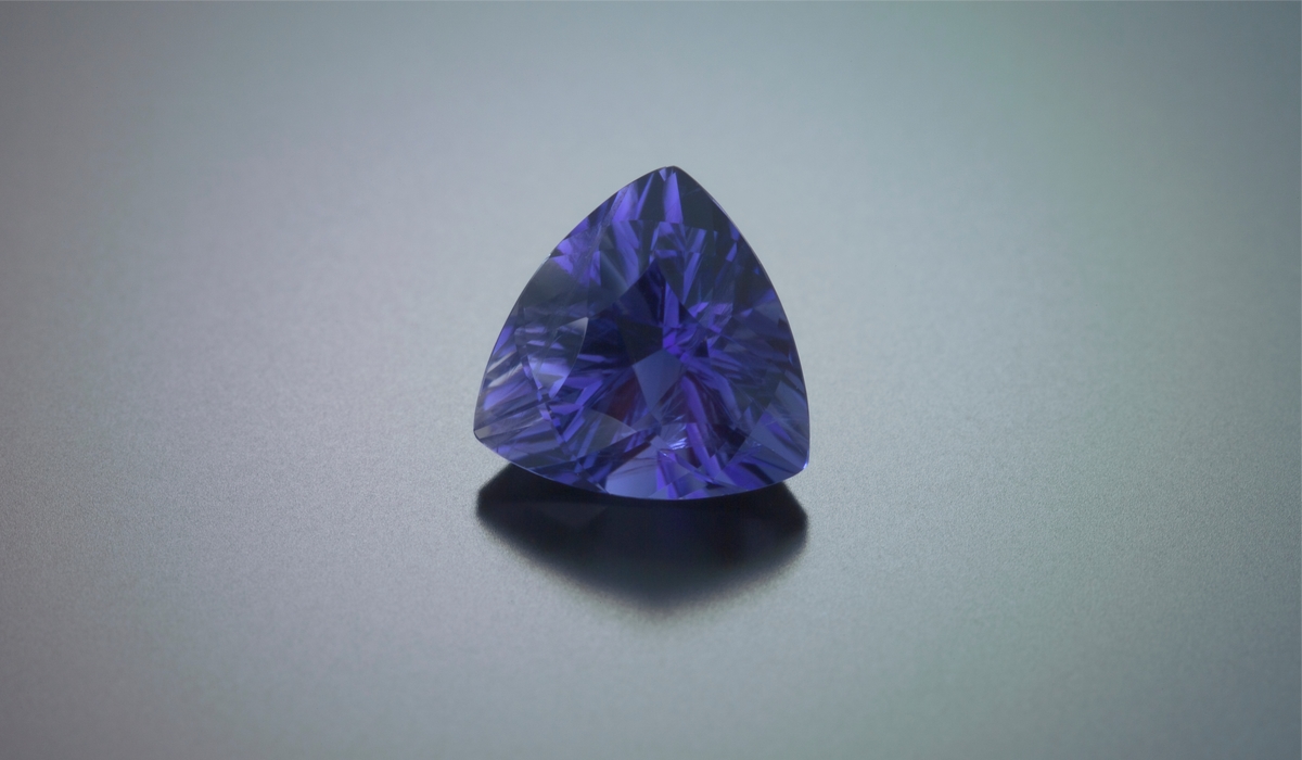 アイオライト　ルース