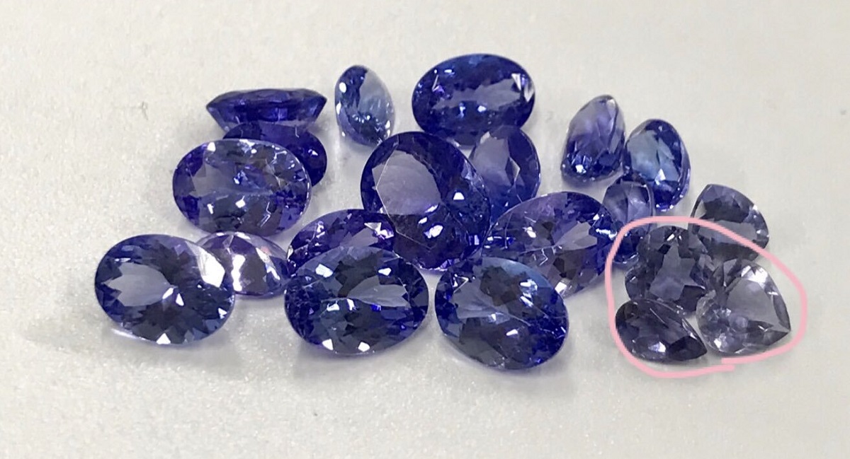 タンザナイト　アイオライト　ルース　混在