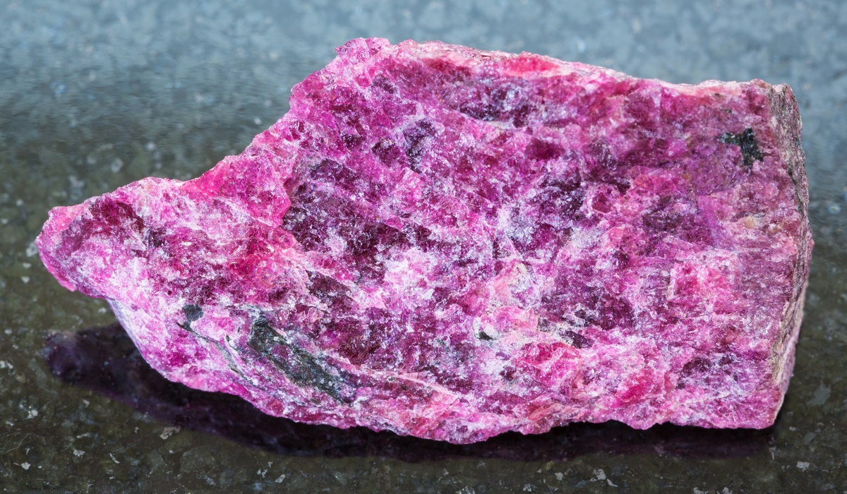 ユーディアライト　原石