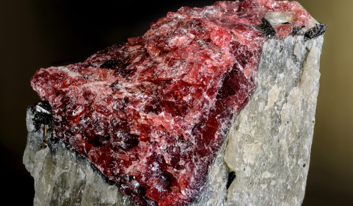 ユーディアライト　原石