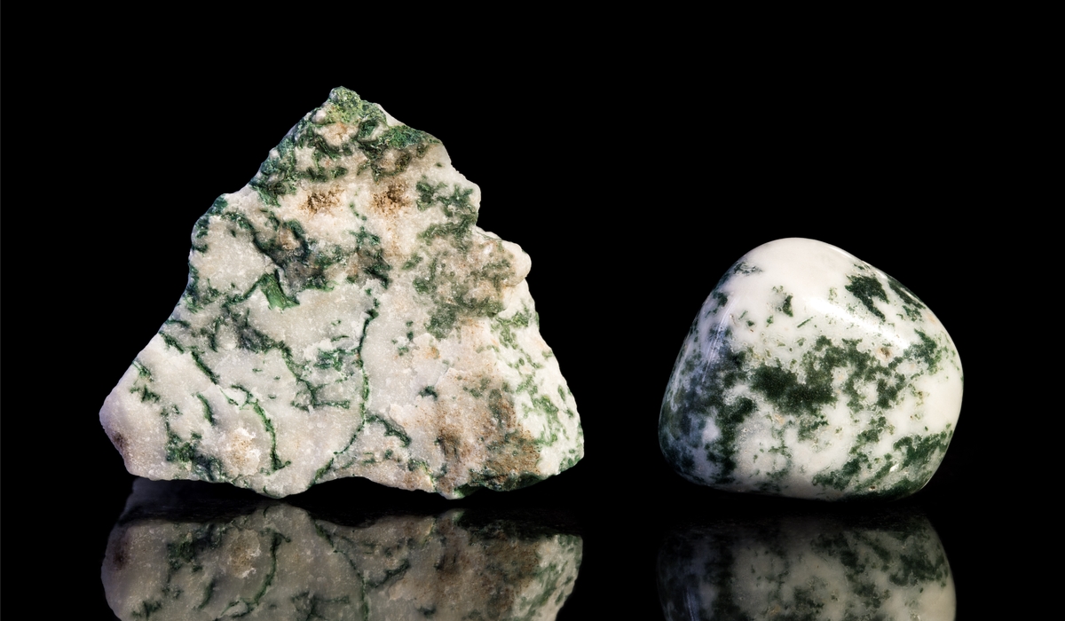 モスアゲート　原石とルース