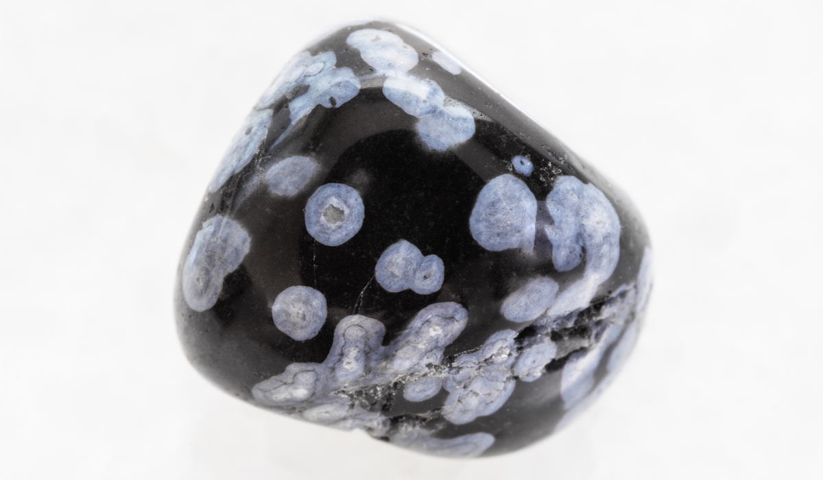 スノーフレイクオブシディアン　ルース