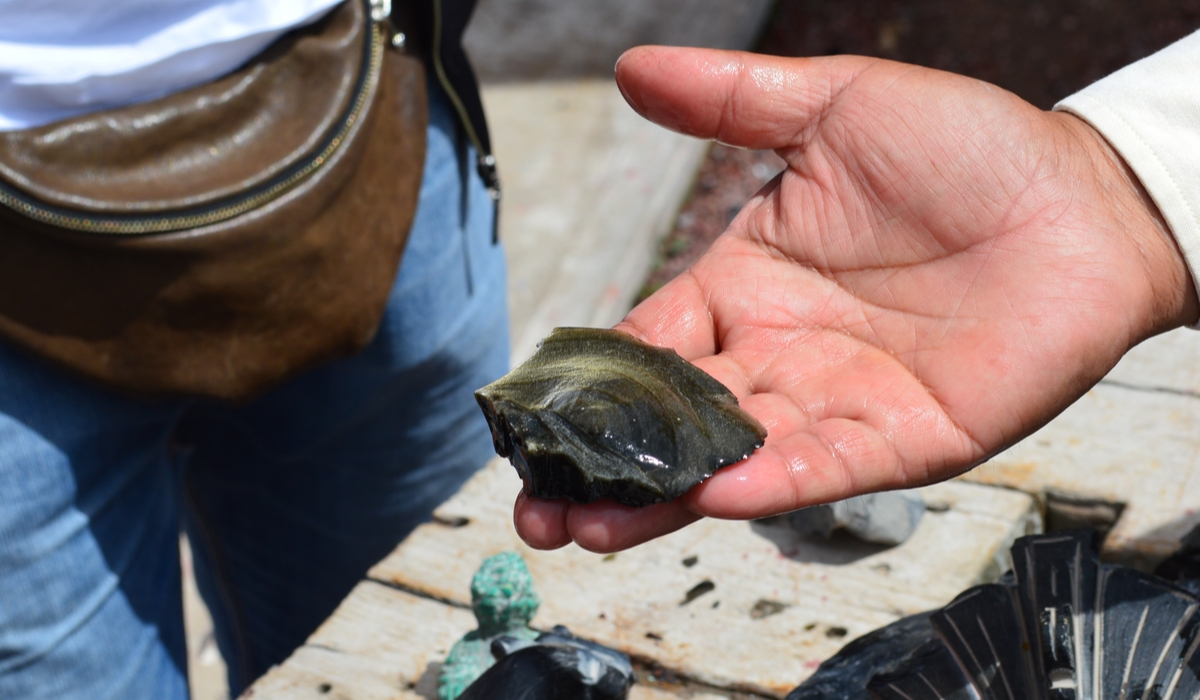 ゴールデンオブシディアン　原石