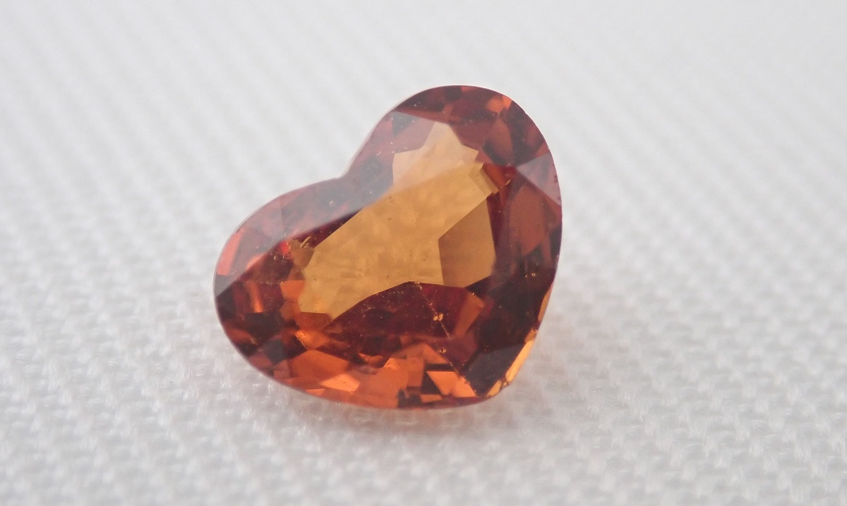 スペサタイトガーネット　ルース